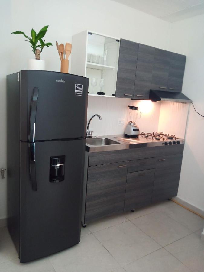 Vip Apartasuites Rosales Medellín Esterno foto