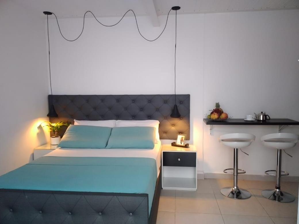 Vip Apartasuites Rosales Medellín Esterno foto