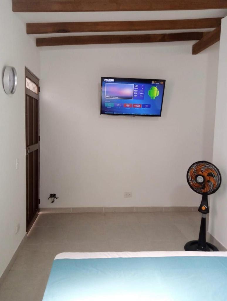 Vip Apartasuites Rosales Medellín Esterno foto