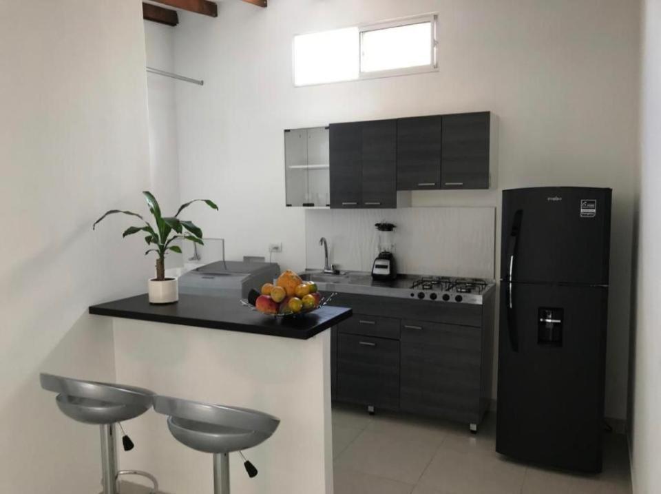 Vip Apartasuites Rosales Medellín Esterno foto