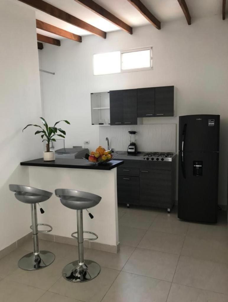 Vip Apartasuites Rosales Medellín Esterno foto