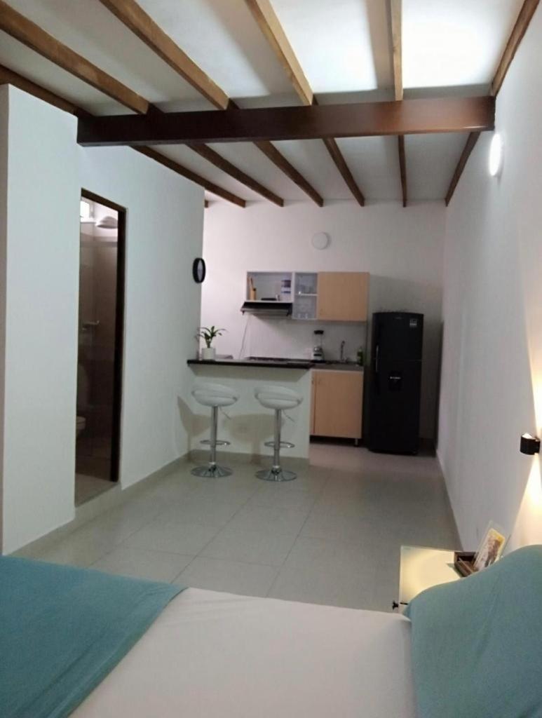 Vip Apartasuites Rosales Medellín Esterno foto