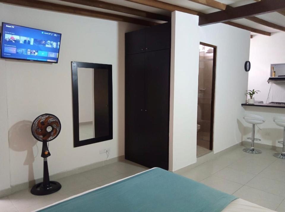 Vip Apartasuites Rosales Medellín Esterno foto